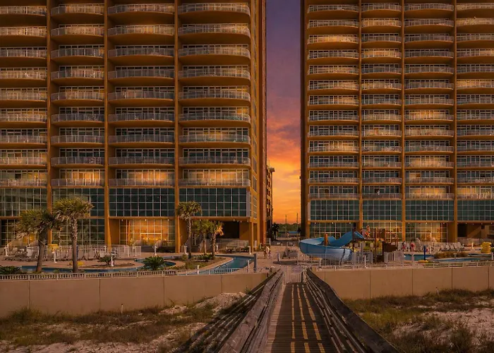 Phoenix Gulf Towers 1904 Apartment